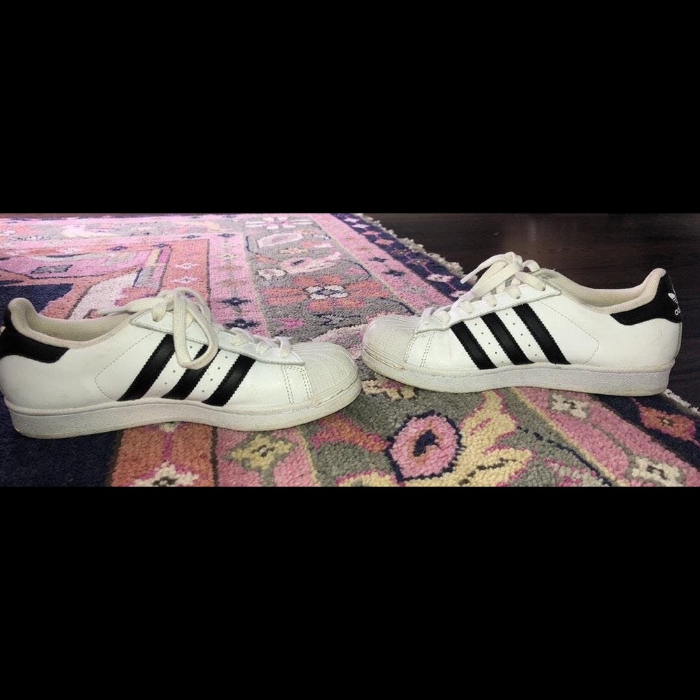 Adidas Superstar Original Sneakers - Picture 3 of 5